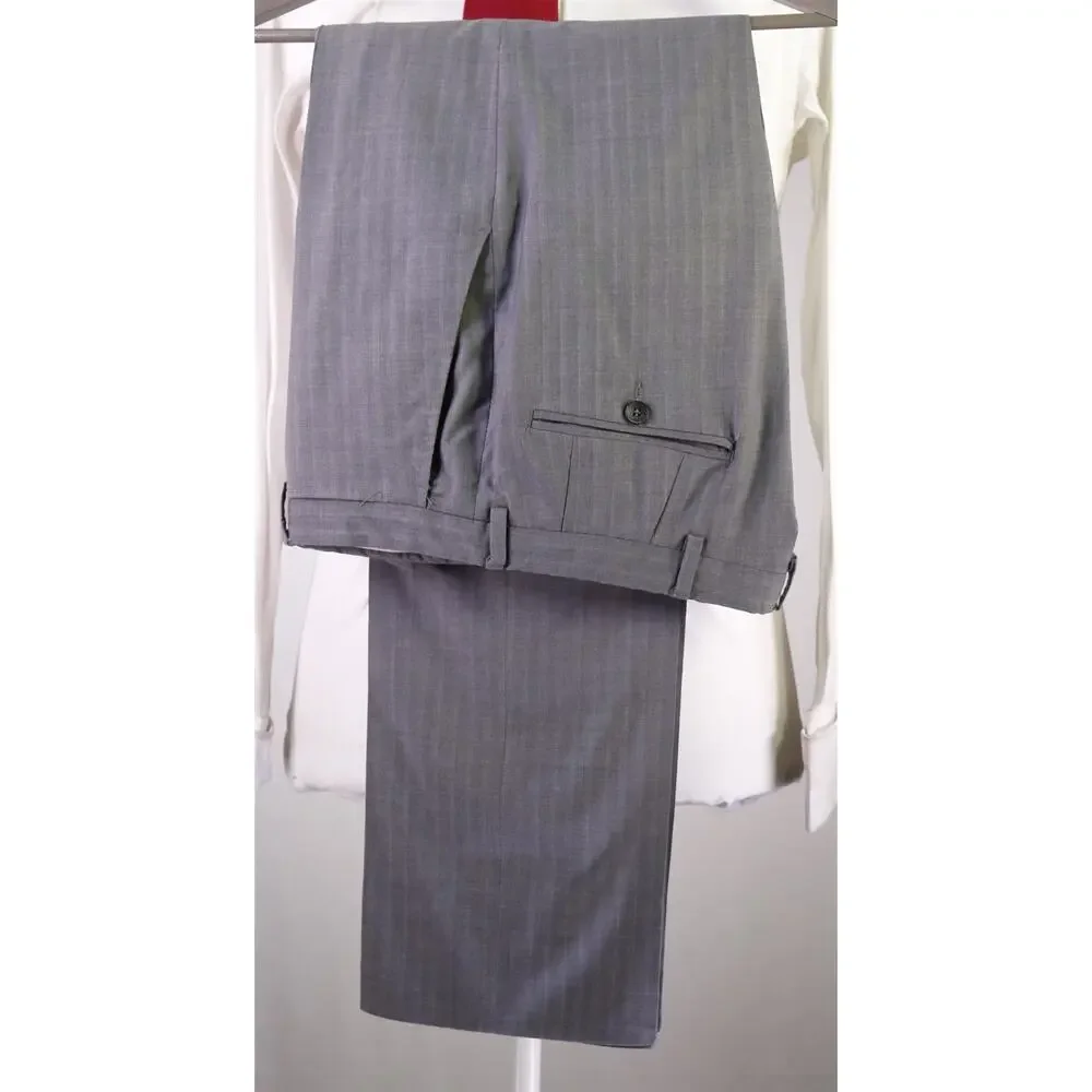Gucci Tom Ford Era Light Gray Striped 2-Btn Wool Suit 36R
